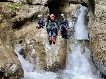 Canyoning (c) Apex Adventure
