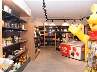 Tirol Camp Shop