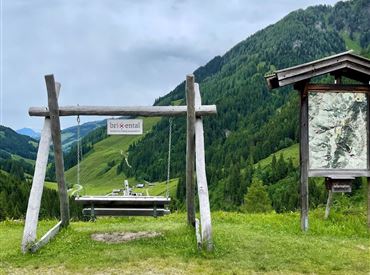 Hängebank_Lehrpfad.5.jpg