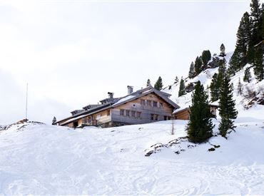 Neue Bamberger Hütte @Sandra Kruckenhauser.jpg